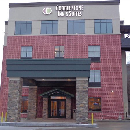 Cobblestone Inn & Suites - Marquette Exterior photo