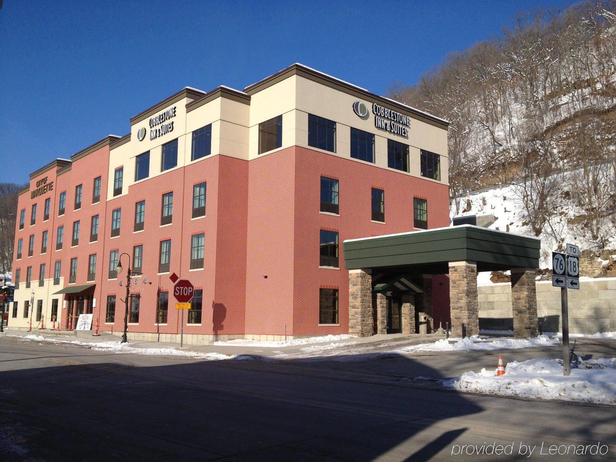 Cobblestone Inn & Suites - Marquette Exterior photo